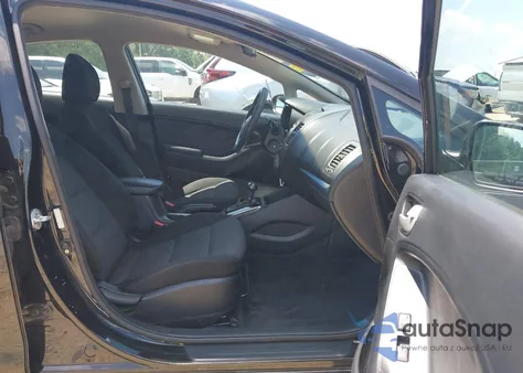 2017 Kia Forte Lx z USA, uszkodzony, nr VIN 3KPFK4A76HE020053